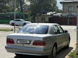 Mercedes-Benz E 240 1999 года за 3 650 000 тг. в Алматы – фото 4