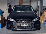 Передний бампер в сборе (с фарами) на Lexus IS 2006-12 дизайн 2021 года за 600 000 тг. в Астана – фото 2