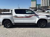 Toyota Hilux 2023 года за 21 500 000 тг. в Атырау – фото 2