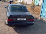 Mercedes-Benz E 300 1988 года за 1 000 000 тг. в Караганда – фото 2