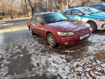 Toyota Camry 1997 года за 3 400 000 тг. в Алматы – фото 7