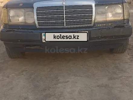 Mercedes-Benz E 230 1992 года за 850 000 тг. в Айтеке би