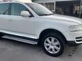 Volkswagen Touareg 2005 года за 4 150 000 тг. в Алматы – фото 14