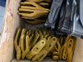 Зубья, адаптера, защита на ковш ЭКСКАВАТОРА за 3 000 тг. в Шымкент