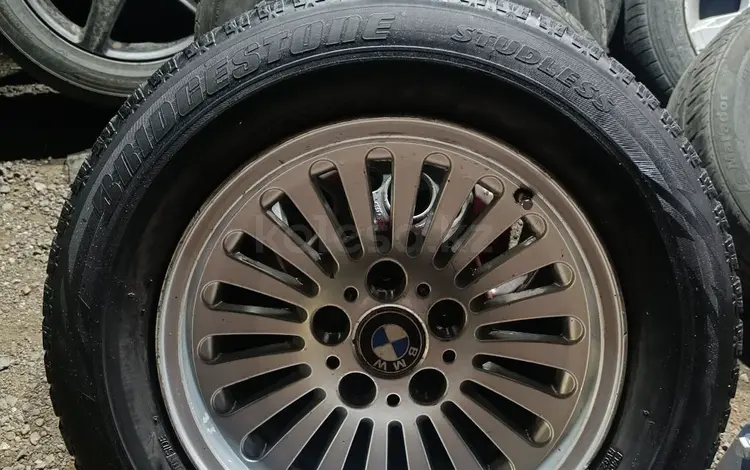 Запаска на BMW размер 16 за 30 000 тг. в Астана
