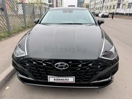 Hyundai Sonata 2022 года за 13 000 000 тг. в Алматы – фото 16