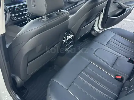 BMW 520 2019 года за 16 700 000 тг. в Алматы – фото 15