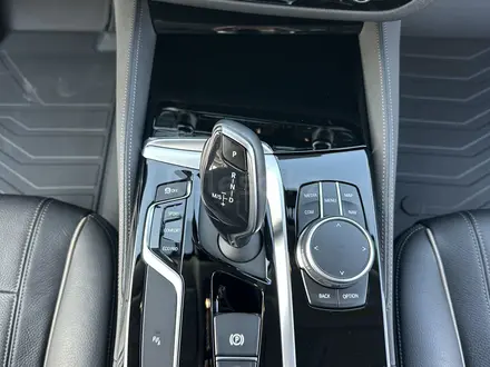 BMW 520 2019 года за 16 700 000 тг. в Алматы – фото 17