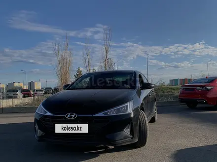 Hyundai Elantra 2020 года за 8 290 000 тг. в Астана – фото 3