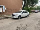 ВАЗ (Lada) Granta 2190 2013 года за 1 220 000 тг. в Алматы – фото 2