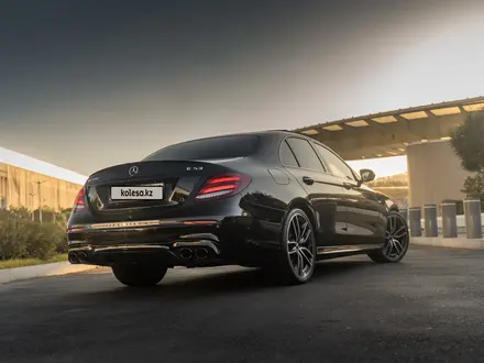 Mercedes-Benz E 43 AMG 2017 года за 28 500 000 тг. в Алматы – фото 12