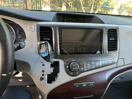 Toyota Sienna 2013 года за 8 800 000 тг. в Уральск – фото 10
