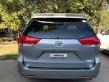 Toyota Sienna 2013 года за 8 800 000 тг. в Уральск – фото 3