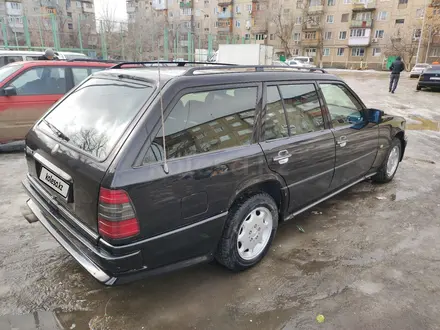 Mercedes-Benz E 300 1991 годаүшін2 700 000 тг. в Жезказган – фото 26