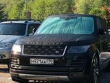 Решетка радиатора Range Rover L405 12-17 за 120 000 тг. в Алматы – фото 2