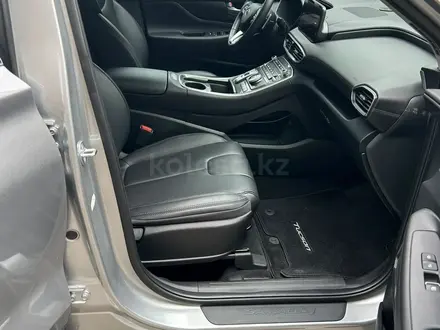 Hyundai Santa Fe 2023 года за 15 400 000 тг. в Петропавловск – фото 6