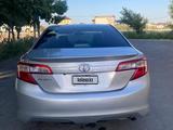 Toyota Camry 2013 года за 6 100 000 тг. в Жанаозен – фото 4