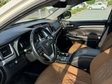 Toyota Highlander 2016 годаүшін12 500 000 тг. в Актау – фото 4