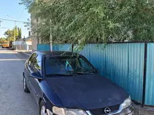Opel Vectra, 1997