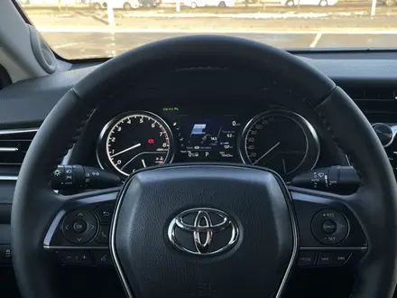 Toyota Camry 2019 года за 14 500 000 тг. в Астана – фото 27