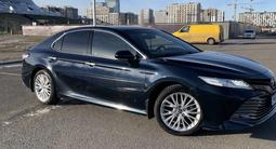 Toyota Camry 2019 года за 14 500 000 тг. в Астана – фото 4