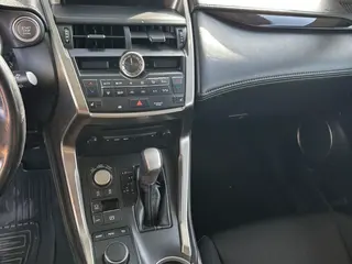 Lexus NX 200