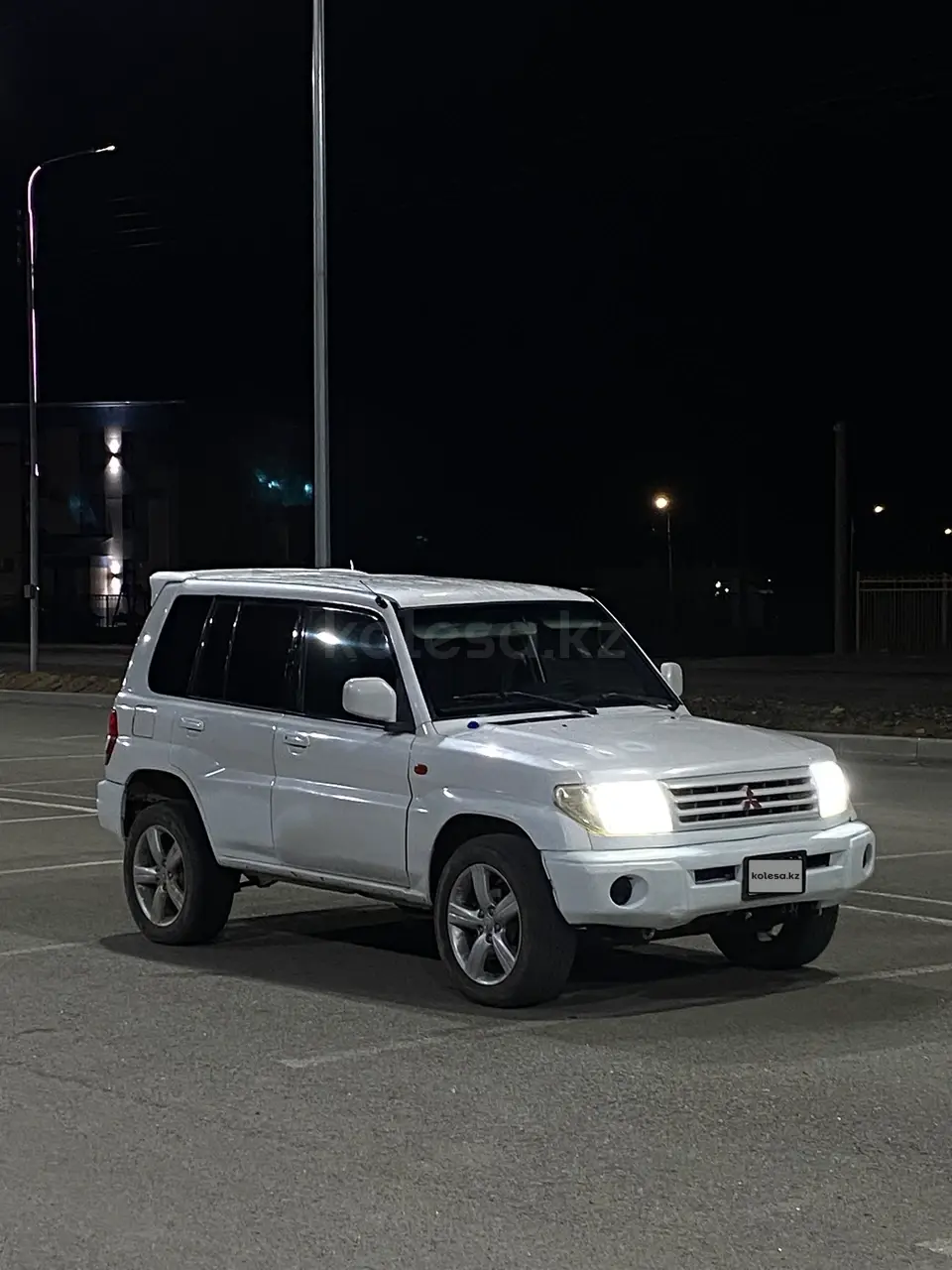 Mitsubishi Pajero iO, 1999