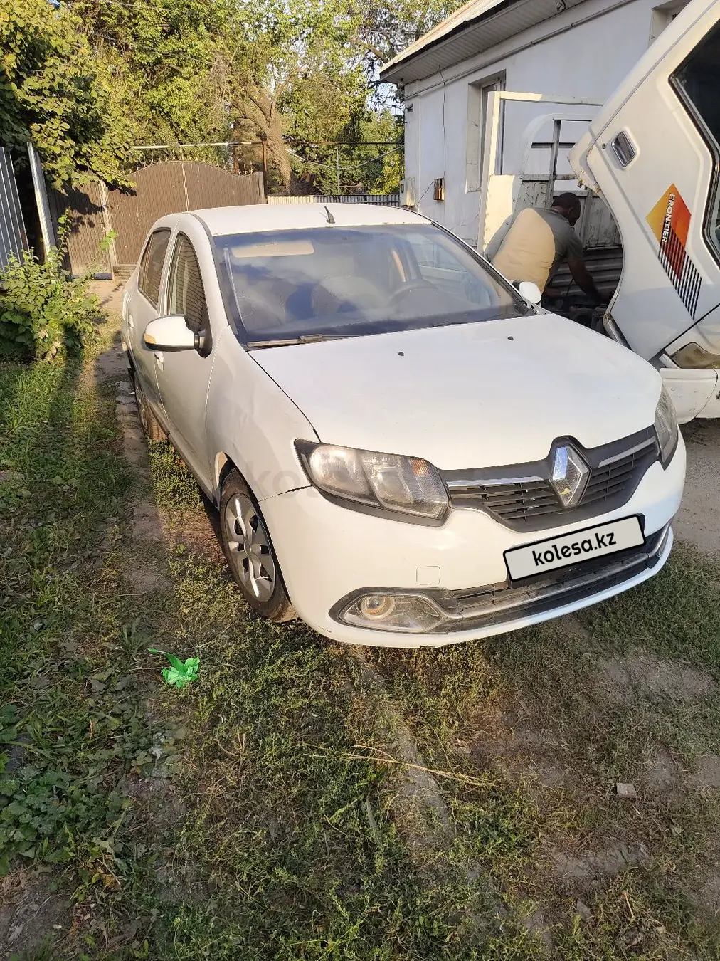 Renault Logan, 2015