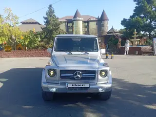 Mercedes-Benz G 320