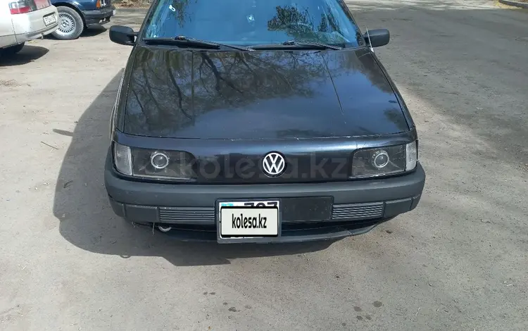Volkswagen Passat 1990 годаүшін1 400 000 тг. в Караганда