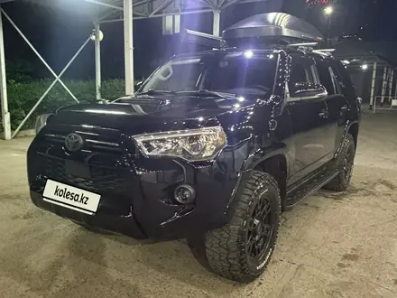Toyota 4Runner 2021 года за 27 000 000 тг. в Алматы – фото 3