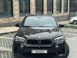 BMW X5 M 2017 года за 27 000 000 тг. в Алматы – фото 2
