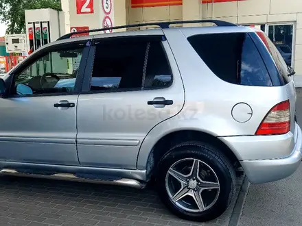 Mercedes-Benz ML 320 1998 года за 3 185 000 тг. в Алматы – фото 4