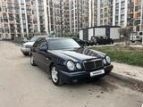 Mercedes-Benz E 320 1996 года за 3 400 000 тг. в Алматы