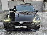 Hyundai Sonata 2022 года за 15 200 000 тг. в Алматы – фото 2