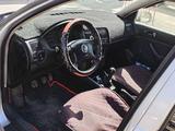 Volkswagen Golf 2001 года за 3 200 000 тг. в Астана – фото 4