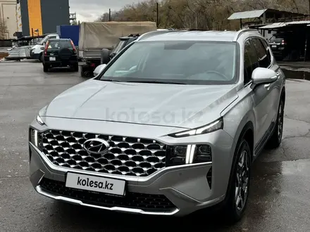 Hyundai Santa Fe 2023 года за 16 600 000 тг. в Алматы