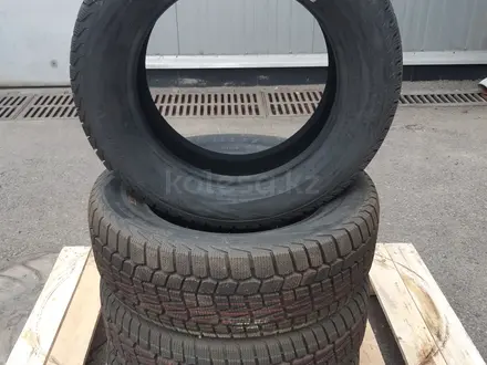 Зимняя резина VIATTI 185/60R14 за 16 800 тг. в Алматы