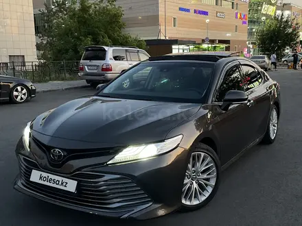 Toyota Camry 2019 года за 15 500 000 тг. в Павлодар