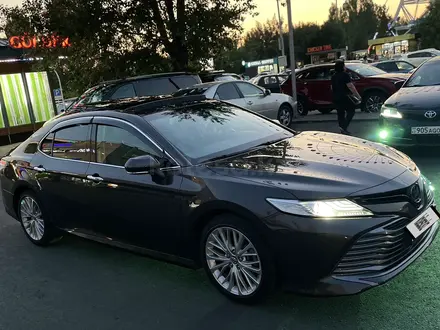 Toyota Camry 2019 года за 15 500 000 тг. в Павлодар – фото 3