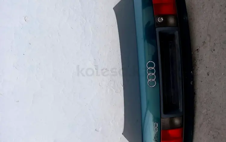 Ауди б 4 Audi B 4 задний крышка багажника седен за 15 000 тг. в Тараз