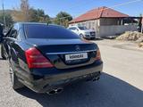 Mercedes-Benz S 500 2007 годаүшін7 500 000 тг. в Алматы – фото 4