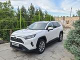 Toyota RAV4 2021 года за 14 000 000 тг. в Туркестан