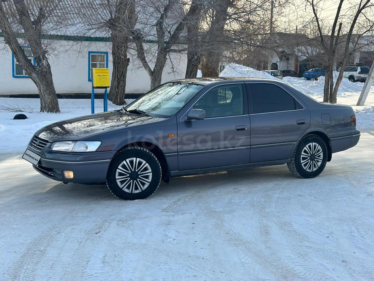 Toyota Camry 1998 г.