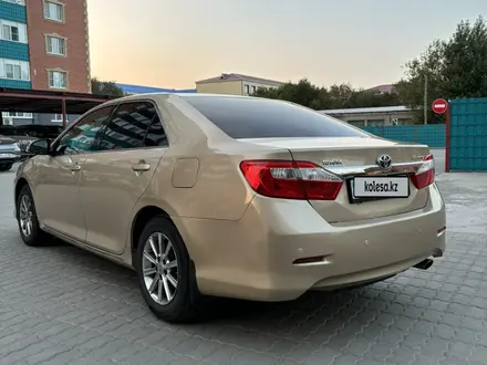 Toyota Camry 2012 года за 8 500 000 тг. в Актобе – фото 4