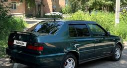 Volkswagen Vento 1996 года за 1 170 000 тг. в Усть-Каменогорск – фото 4