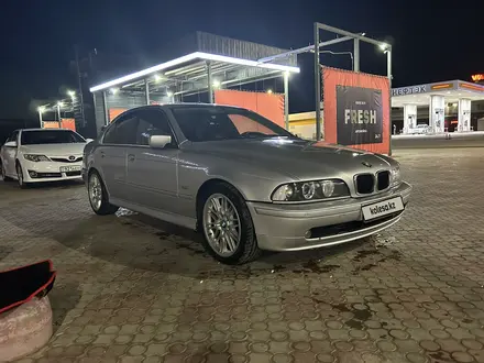 BMW 525 2001 года за 4 100 000 тг. в Уральск – фото 5