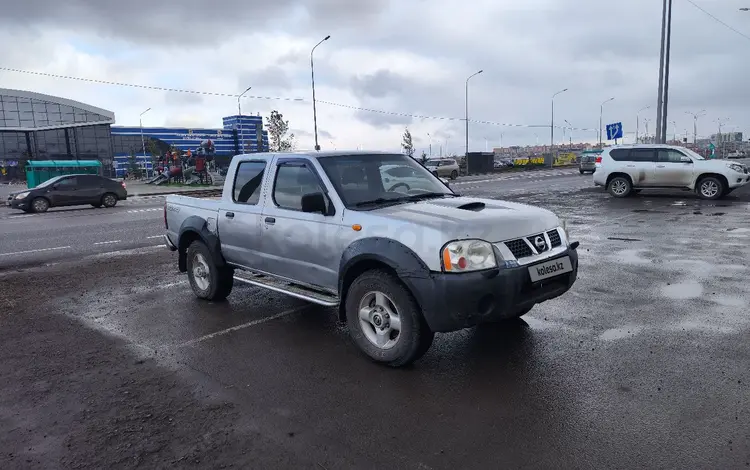 Nissan NP300 2009 года за 3 500 000 тг. в Караганда