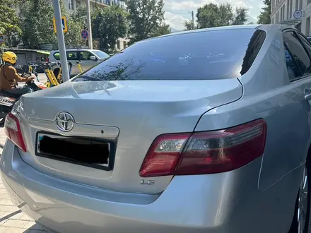 Toyota Camry 2007 года за 6 200 000 тг. в Алматы – фото 2