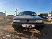 Volkswagen Passat 1992 годаfor850 000 тг. в Астана